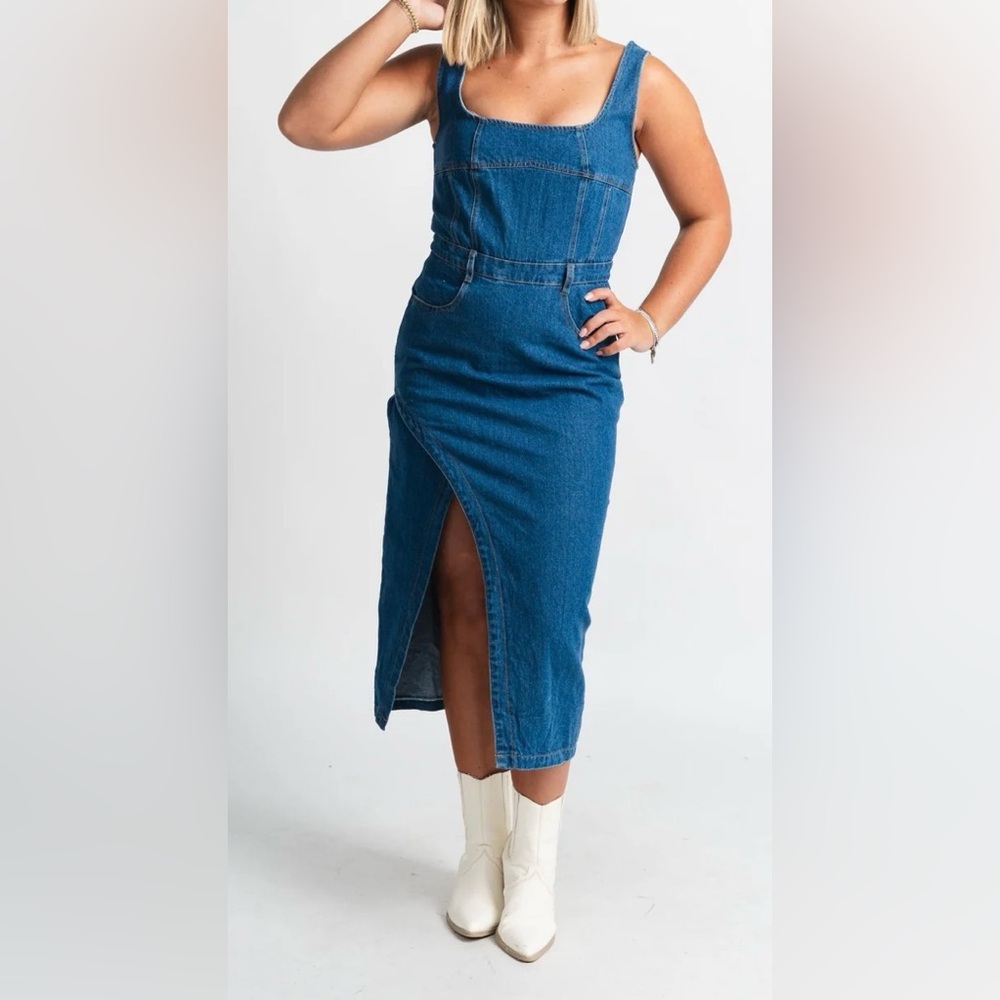 Cloud nine original design Denim Midi Dress size medium nwt